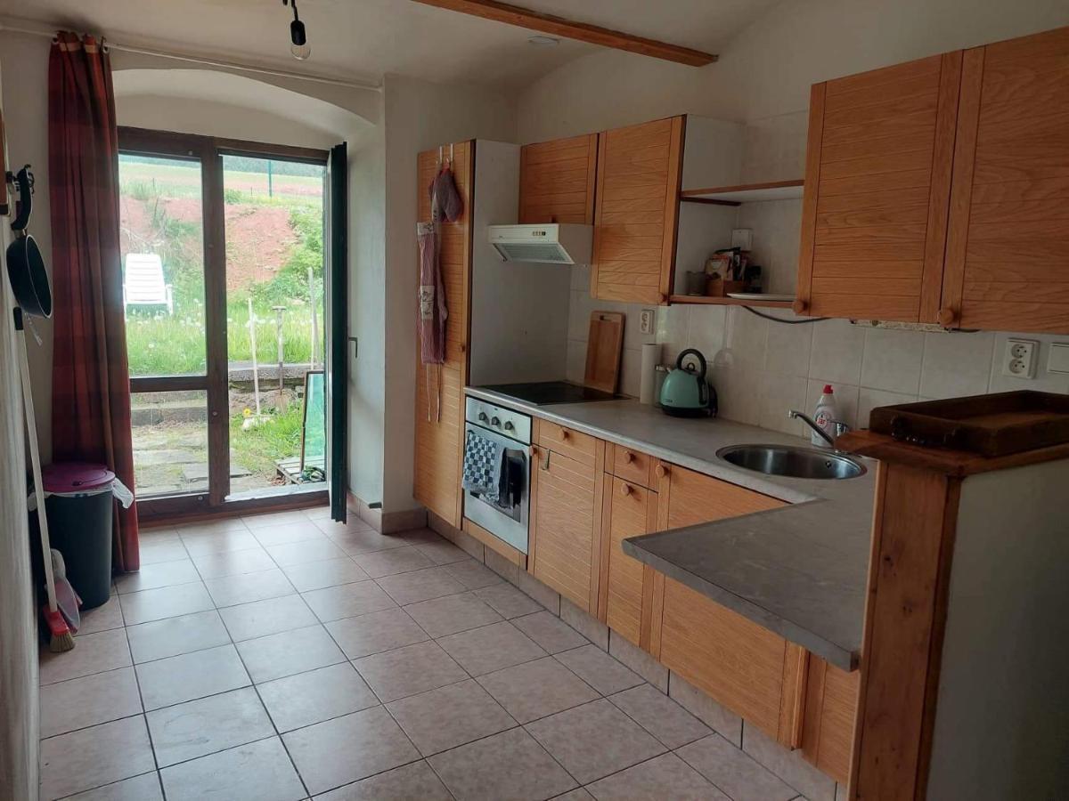 Apartman U Kastanu Chvalec Exterior photo